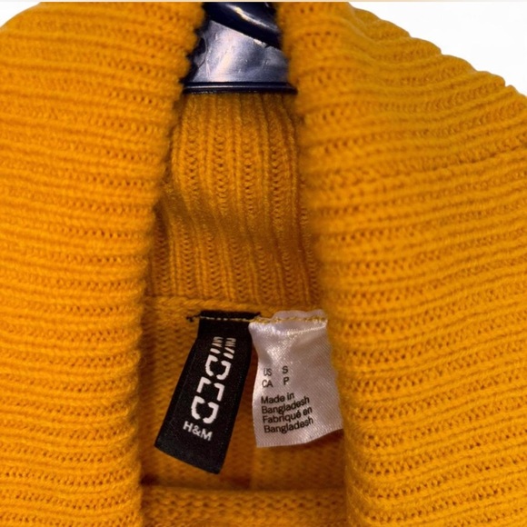 H&M Golden Turtleneck Sweater - Picture 3 of 3
